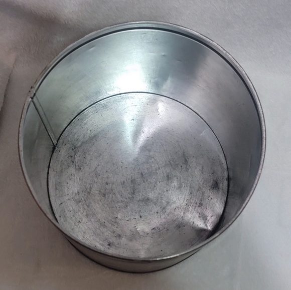 Vintage Mike Sell's 75th Anniversary Limited Edition Potato Chip Tin - Picture 6 of 6